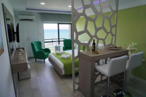 Lazuli Sea View-Beachfront Ap 405
